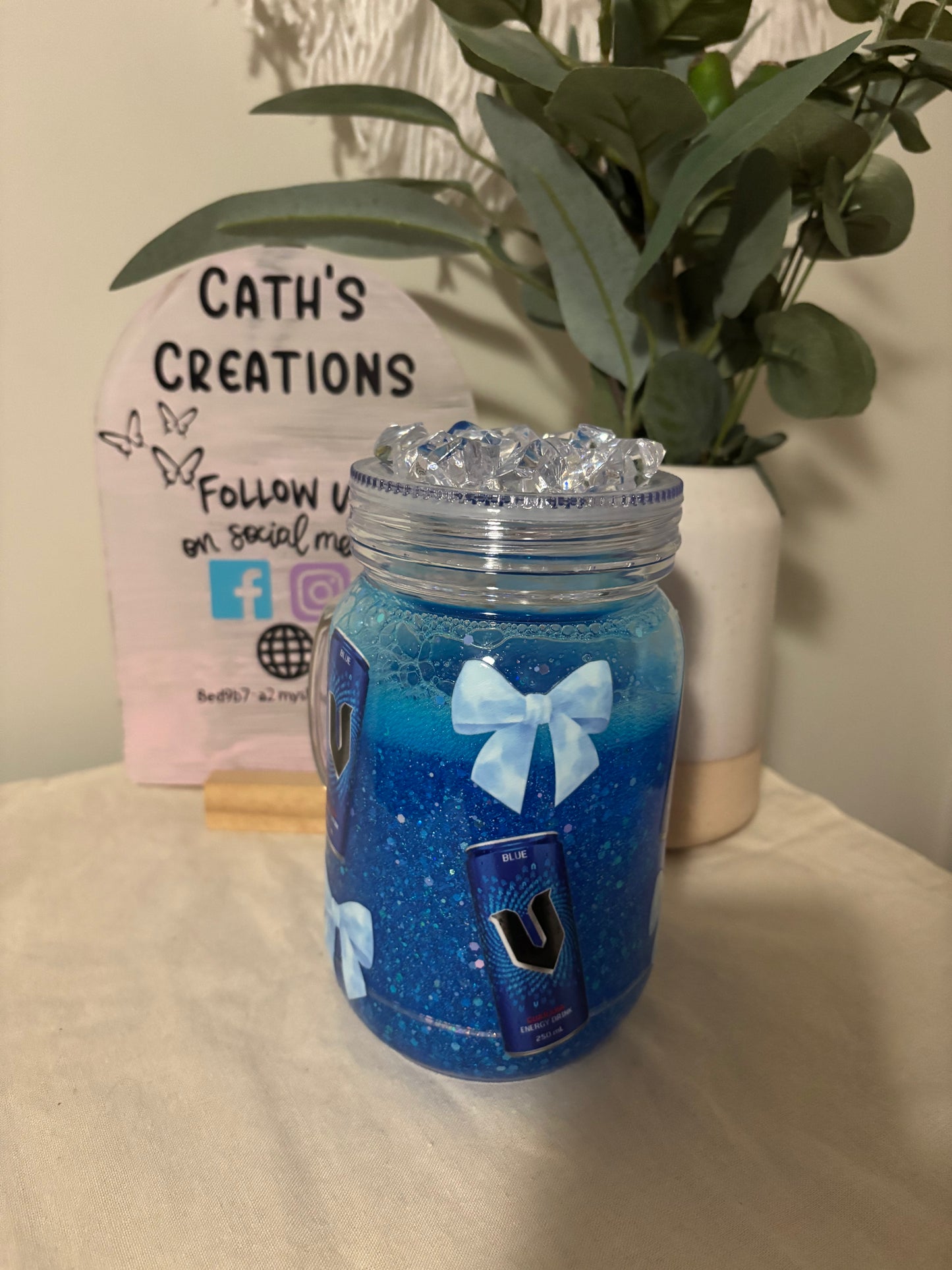Mason Jar Fizzy Snowglobe